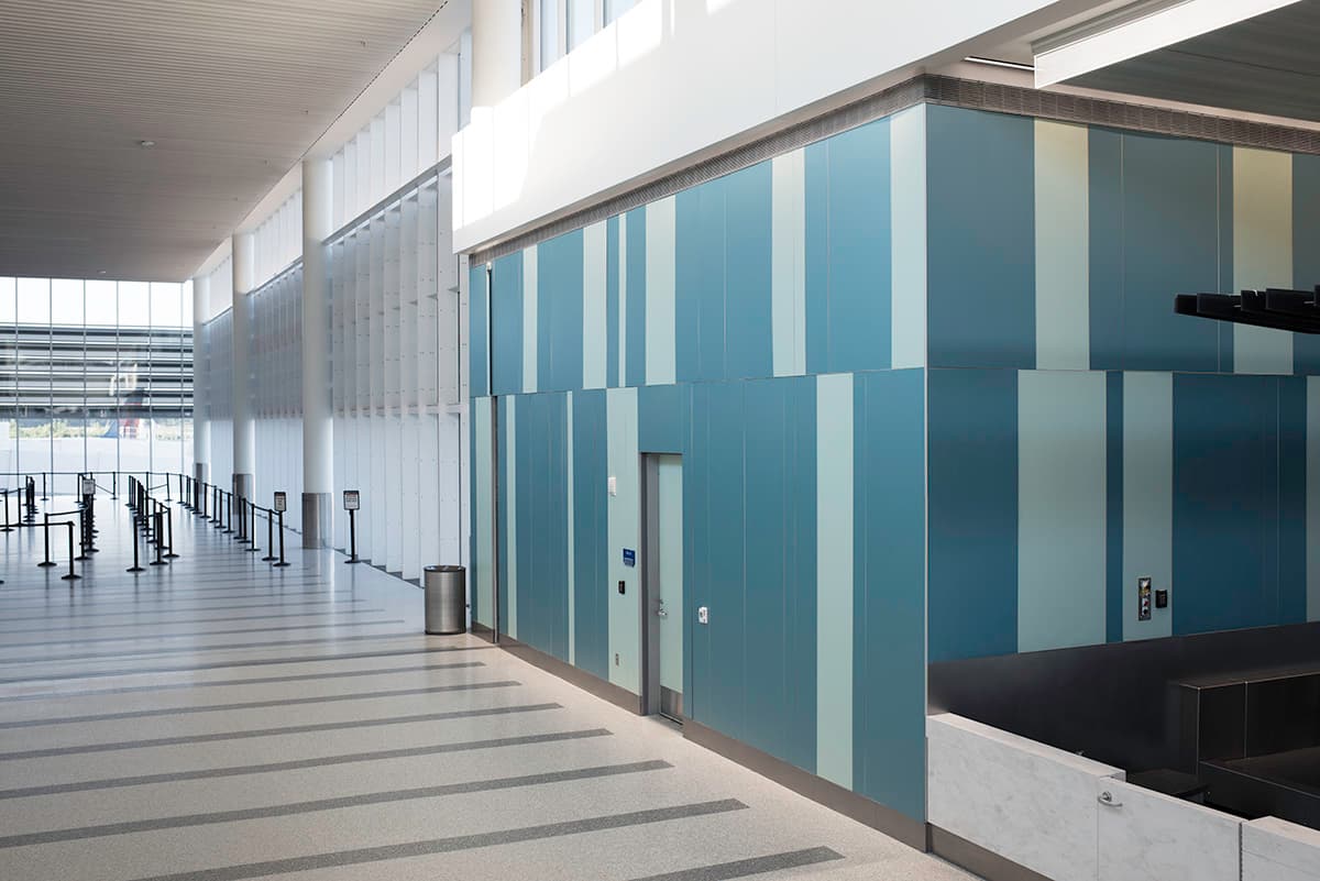 Charleston International Airport – image