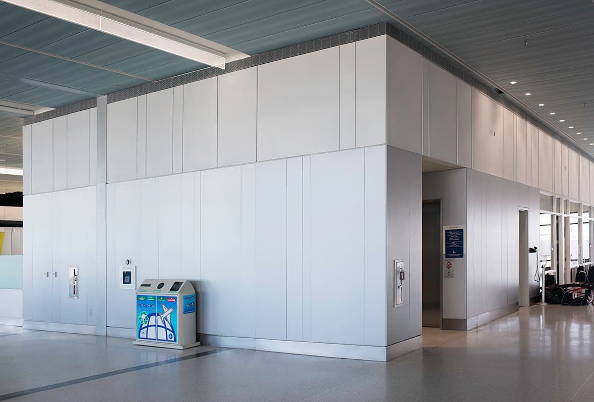 Charleston International Airport – image